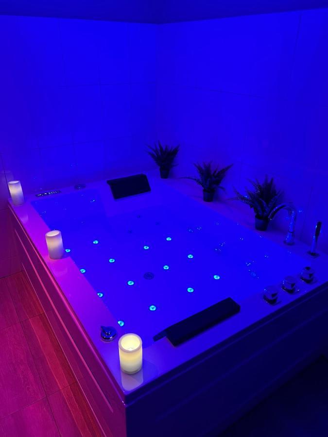 Narbnb - Eden Suite - Jacuzzi - Parking - Clim Narbonne Eksteriør bilde
